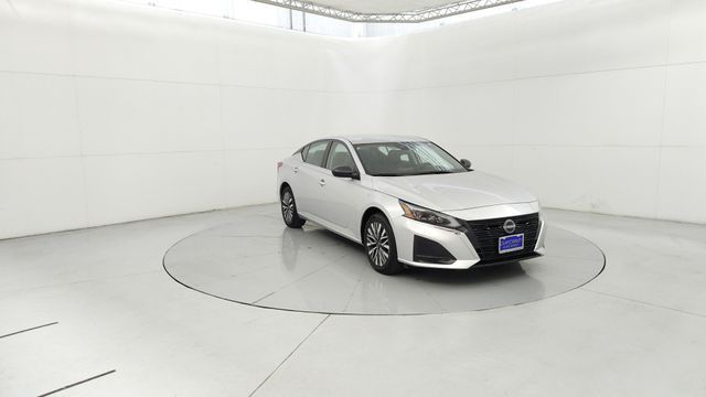 Used 2024 Nissan Altima