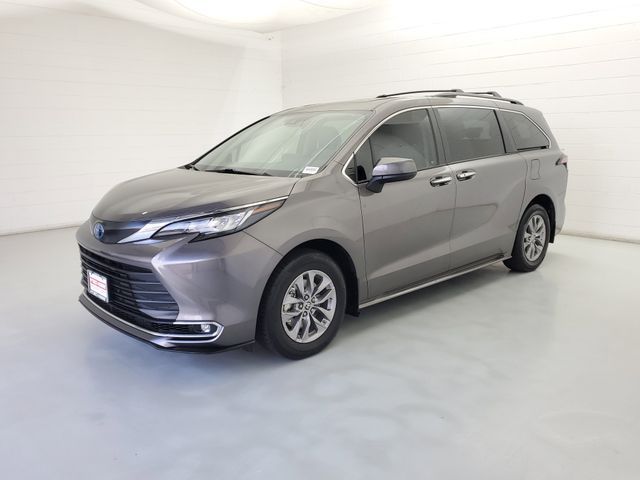 Used 2022 Toyota Sienna