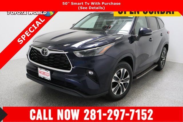 Used 2023 Toyota Highlander