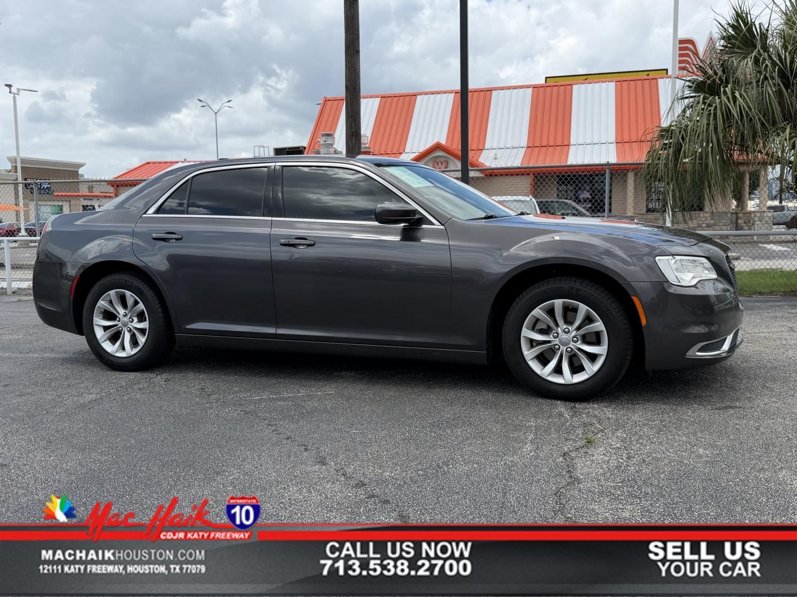 Used 2023 Chrysler 300