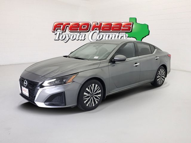 Used 2024 Nissan Altima