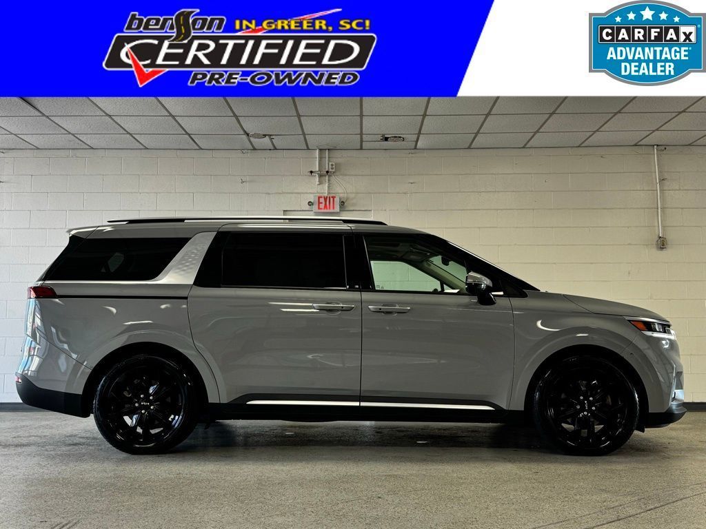 Used 2022 Kia Carnival