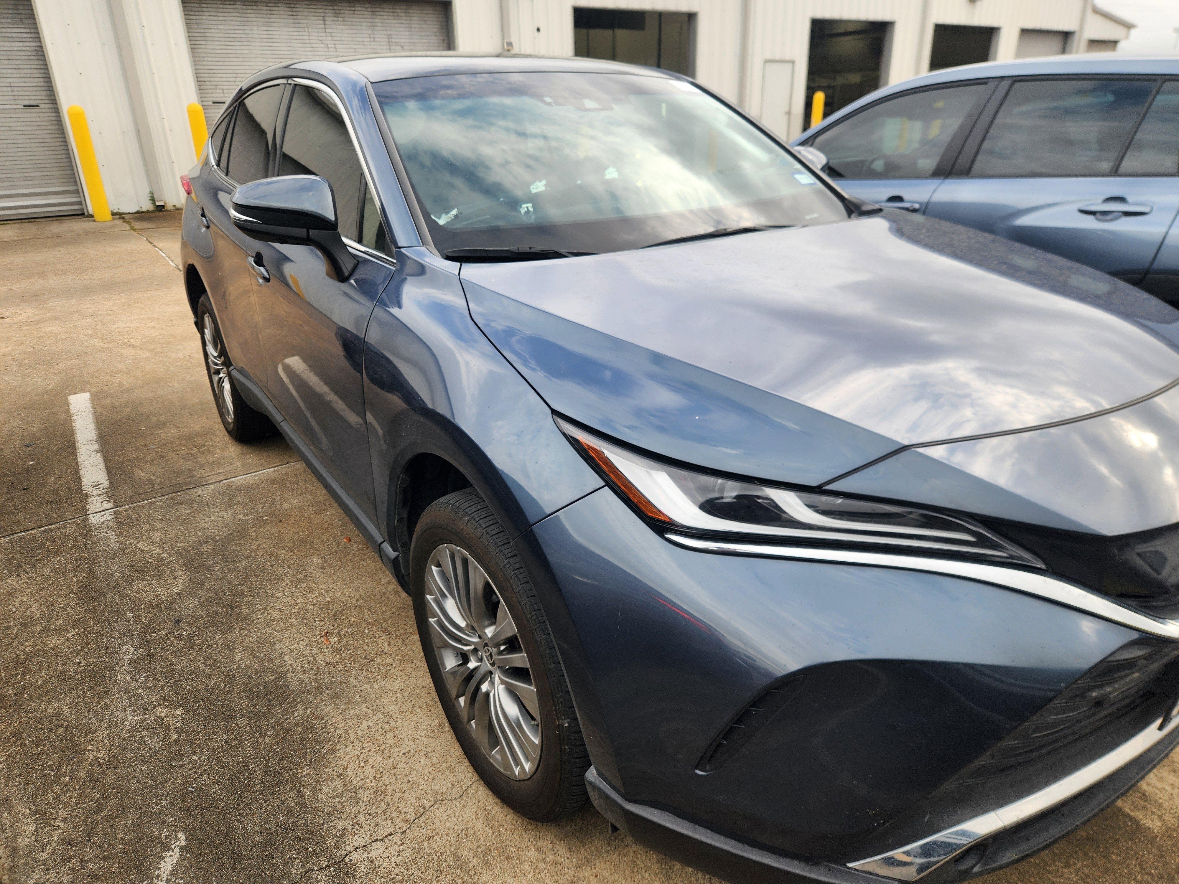 Used 2023 Toyota Venza