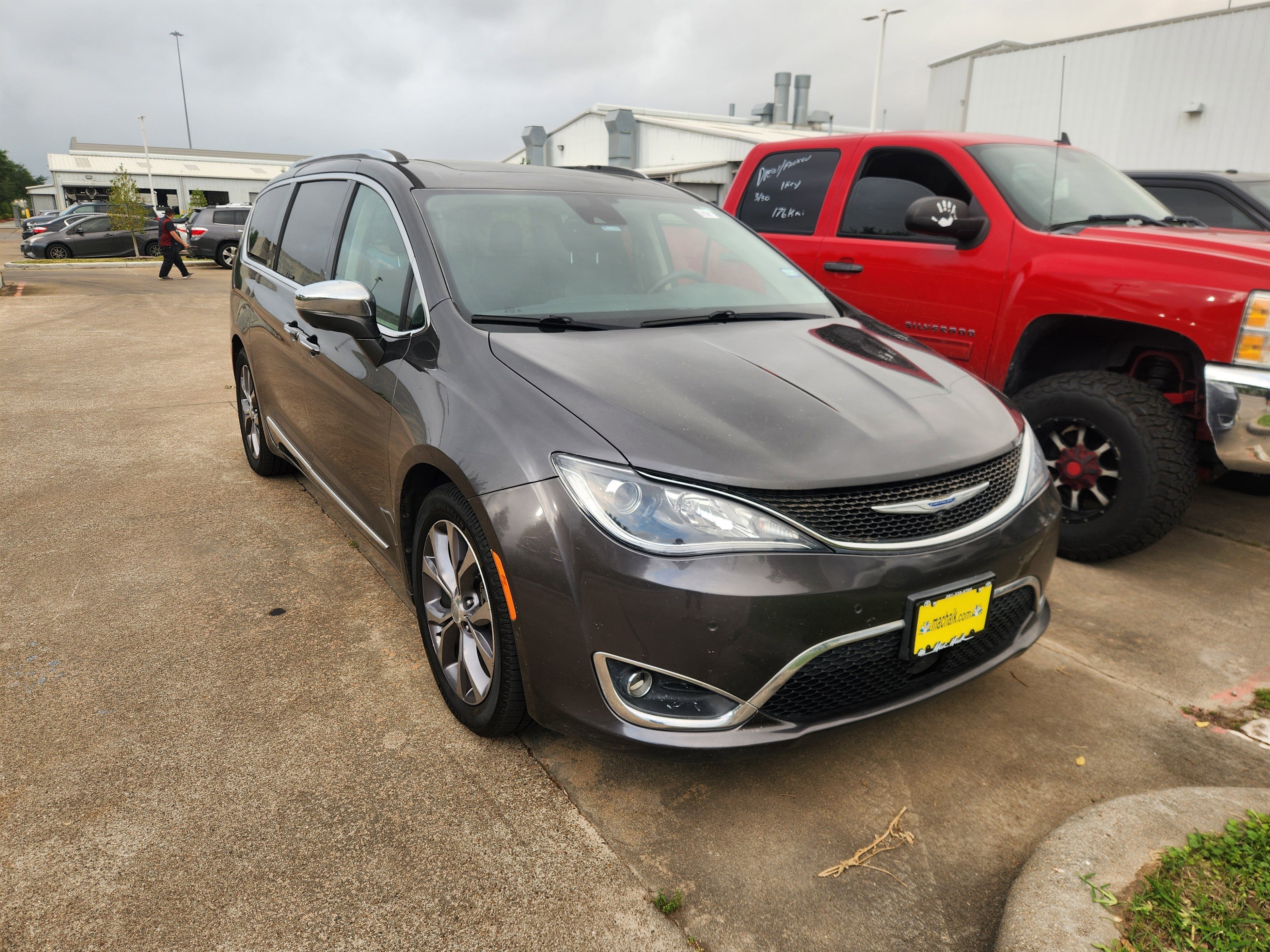 Used 2018 Chrysler Pacifica