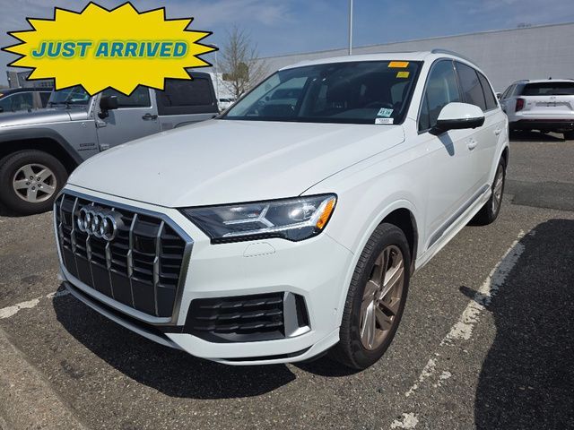 Used 2023 Audi Q7