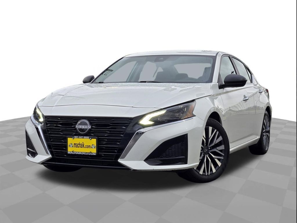 Used 2025 Nissan Altima