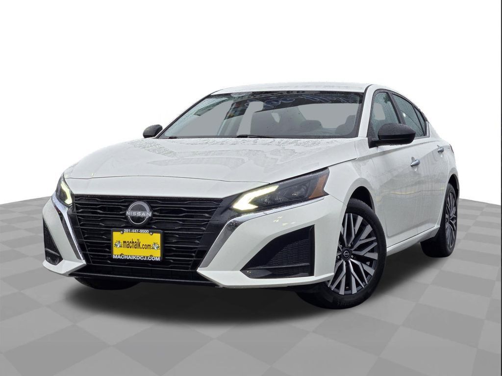 Used 2025 Nissan Altima