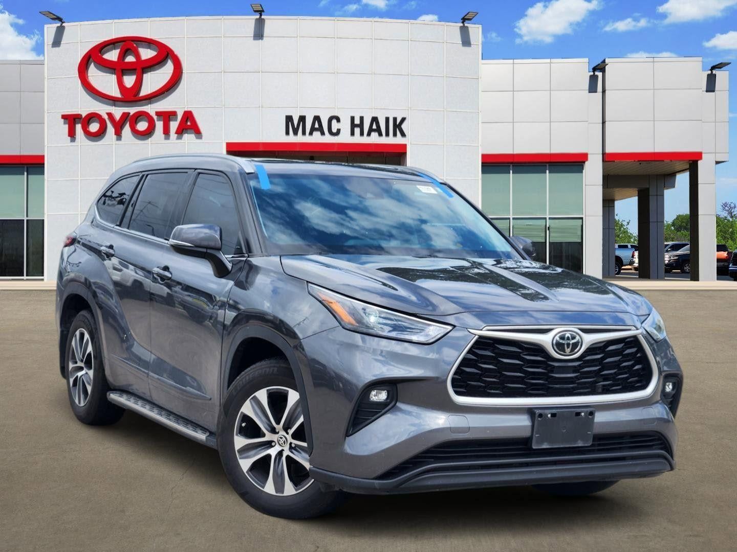 Used 2022 Toyota Highlander