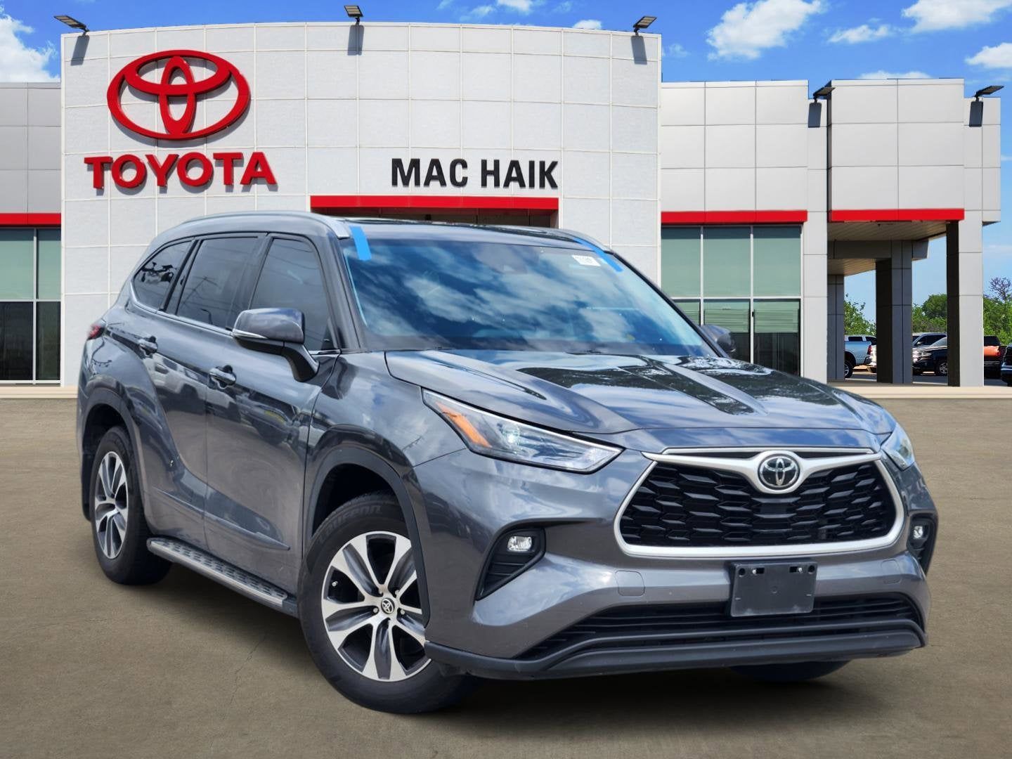 Used 2022 Toyota Highlander
