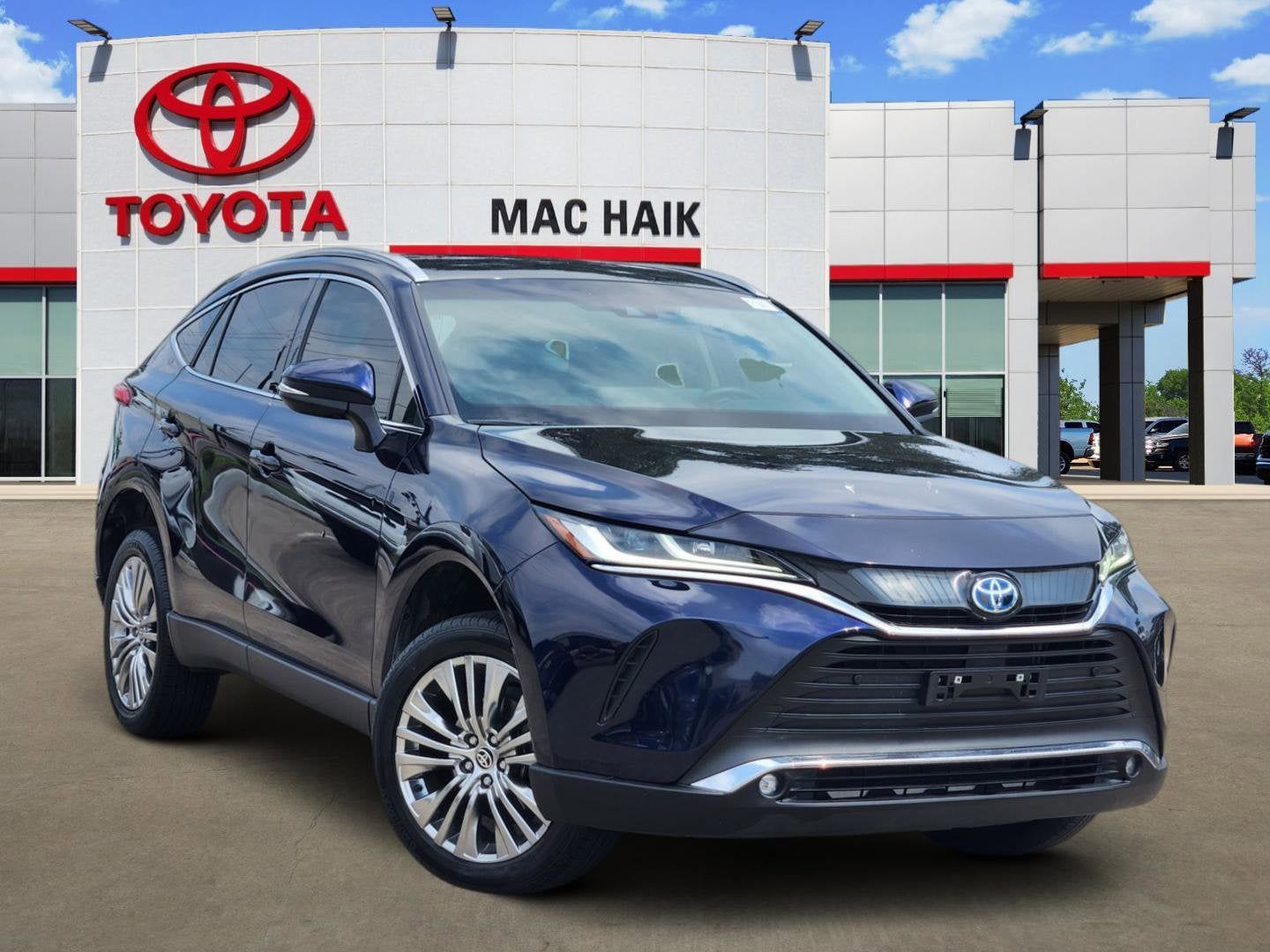 Used 2023 Toyota Venza