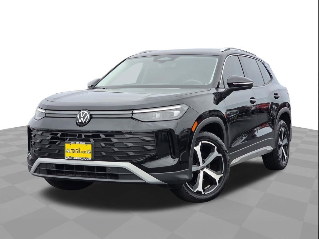 Used 2025 Volkswagen Tiguan
