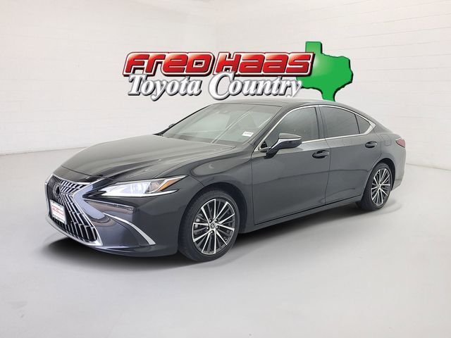 Used 2025 Lexus ES