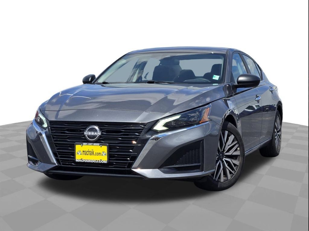 Used 2025 Nissan Altima