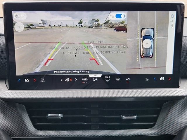 2026 Ford Explorer ST-Line - Photo 14