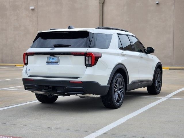 2026 Ford Explorer ST-Line - Photo 4