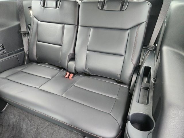 2026 Ford Explorer ST-Line - Photo 24