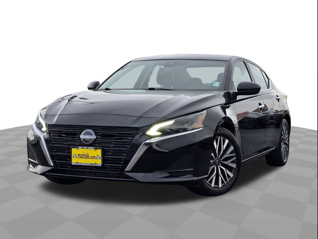 Used 2025 Nissan Altima