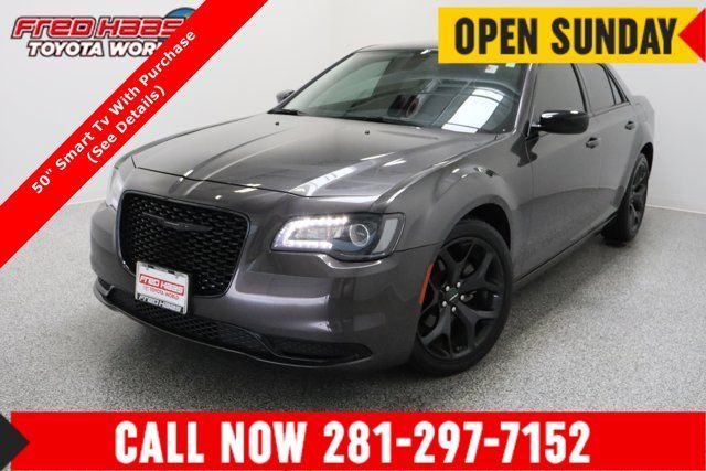 Used 2023 Chrysler 300