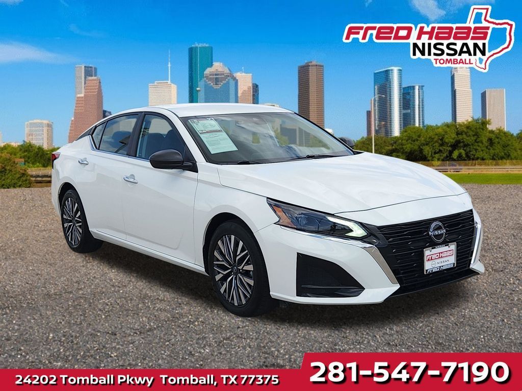 Used 2025 Nissan Altima