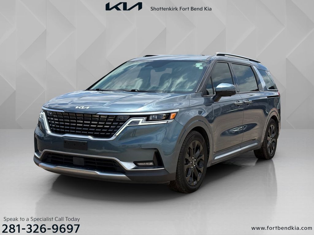 Used 2022 Kia Carnival