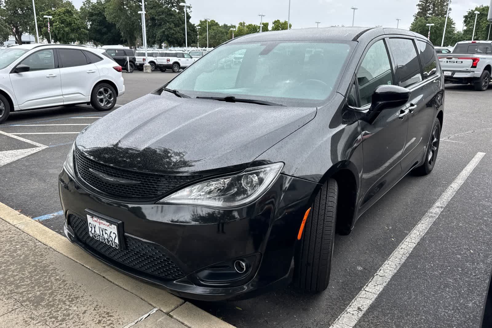 Used 2018 Chrysler Pacifica