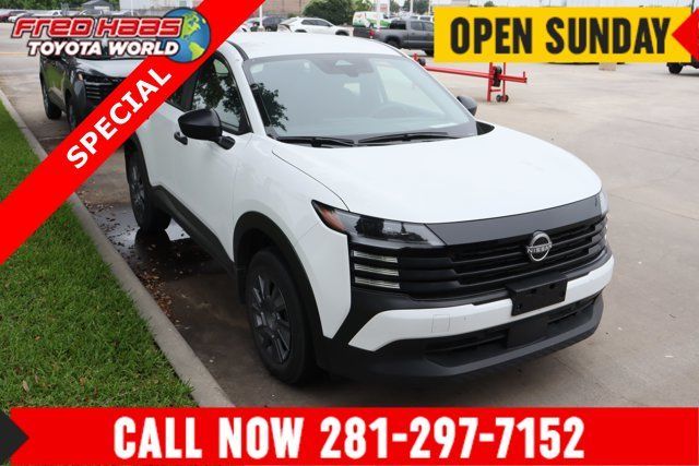 Used 2025 Nissan Kicks