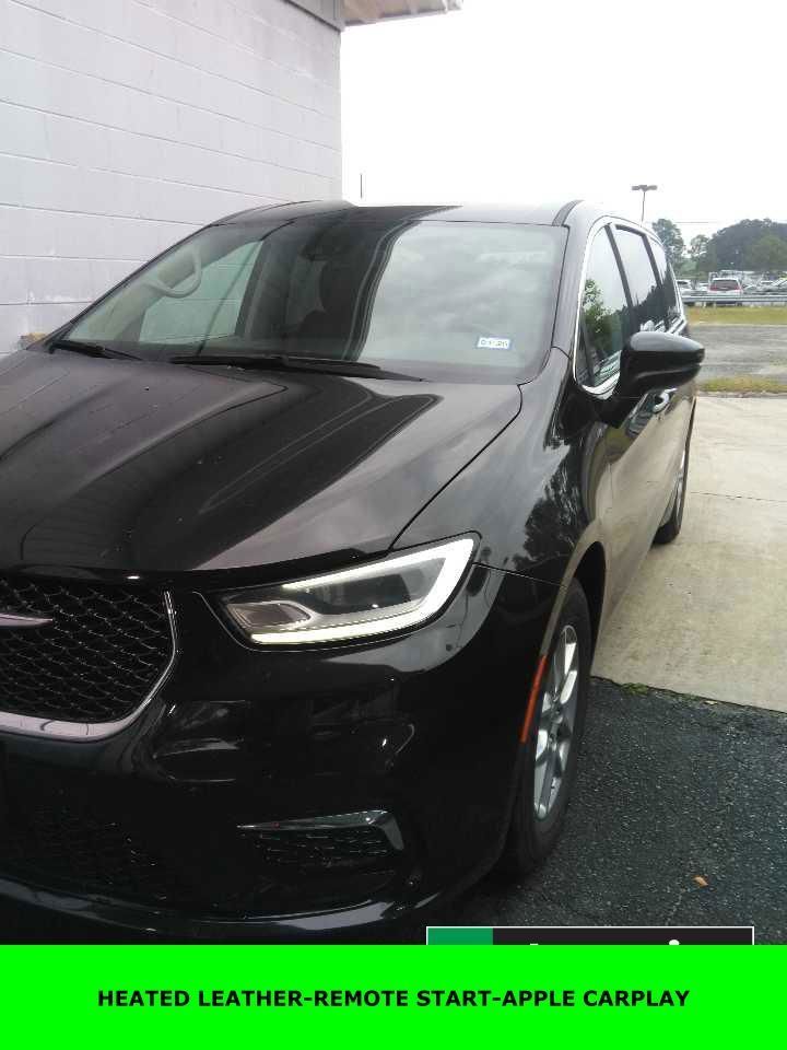 Used 2023 Chrysler Pacifica