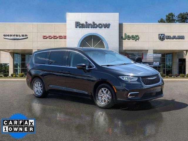 Used 2023 Chrysler Pacifica