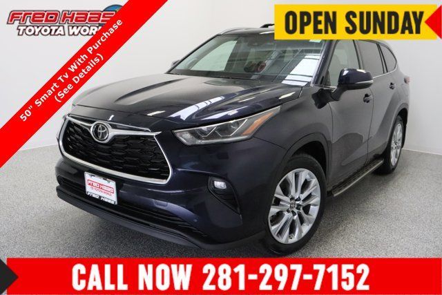 Used 2023 Toyota Highlander