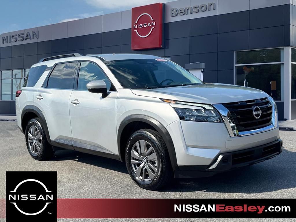 Used 2025 Nissan Pathfinder