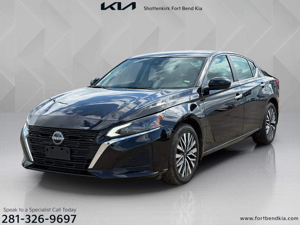 Used 2024 Nissan Altima