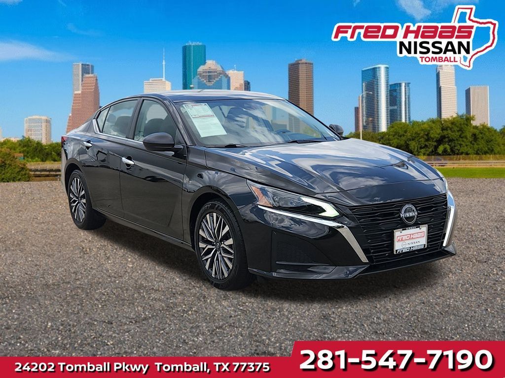 Used 2025 Nissan Altima