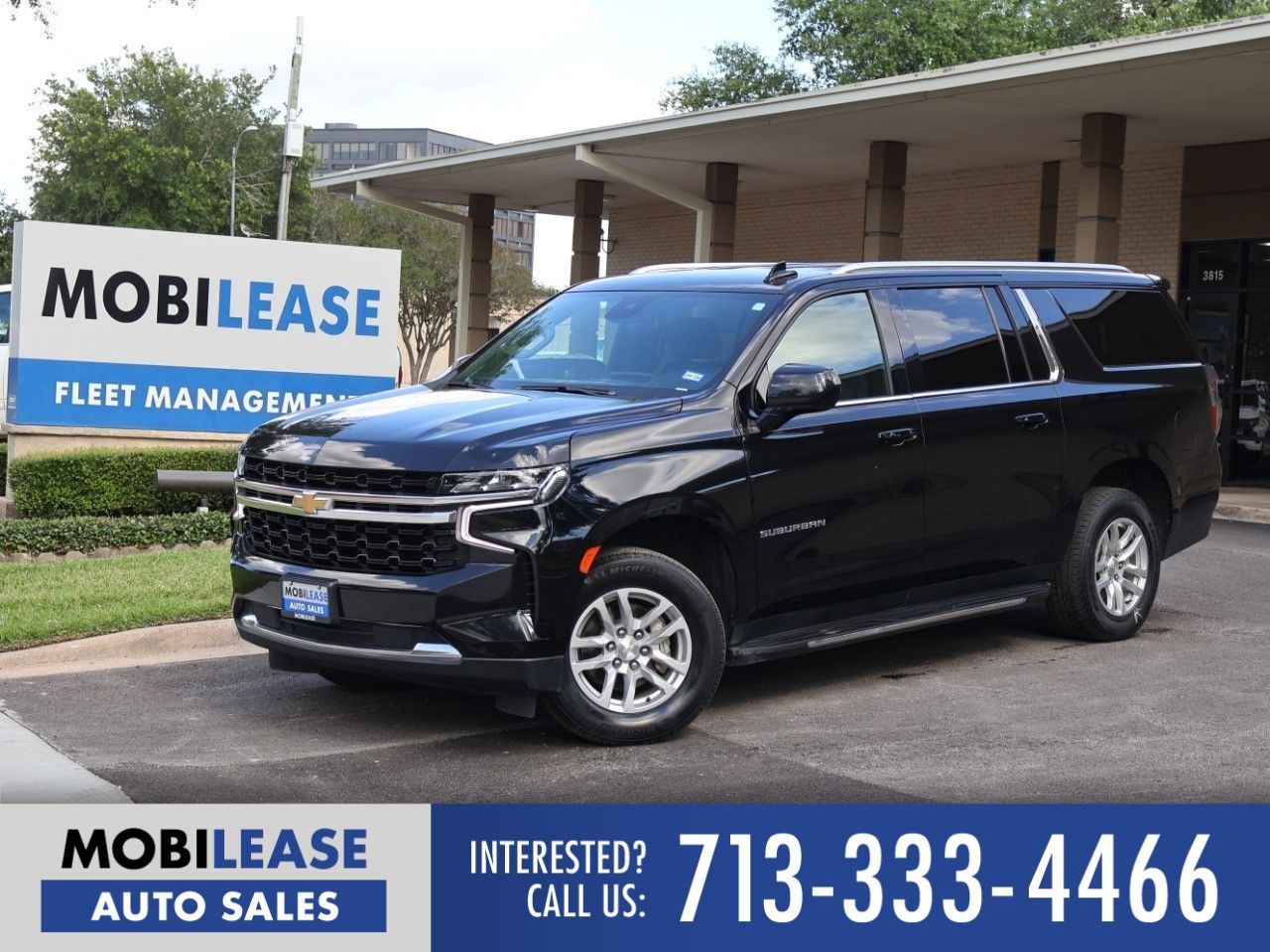 2023 Chevrolet Suburban's photo