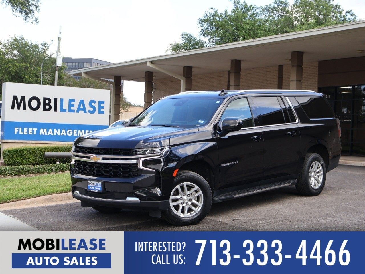 2023 Chevrolet Suburban 2WD 1500 LS's photo