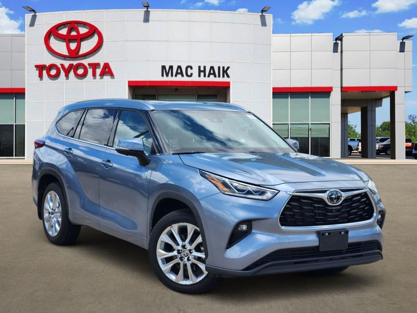 Used 2023 Toyota Highlander