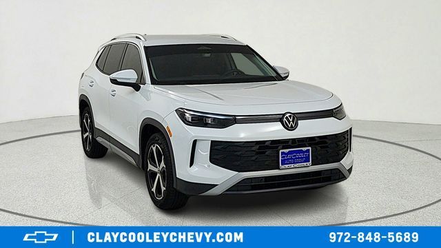 Used 2025 Volkswagen Tiguan