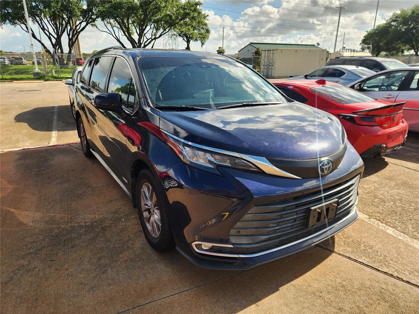 Used 2021 Toyota Sienna