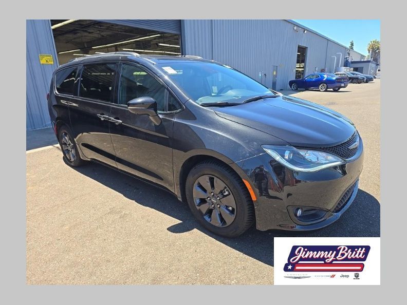 Used 2020 Chrysler Pacifica