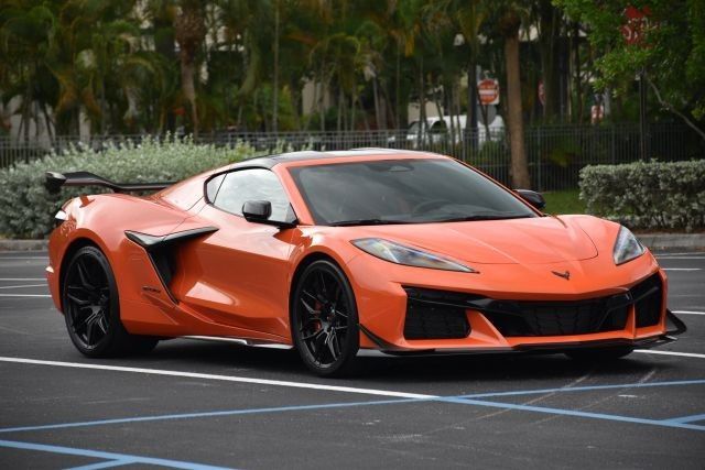 2025 Chevrolet Corvette 2LZ - Photo 8