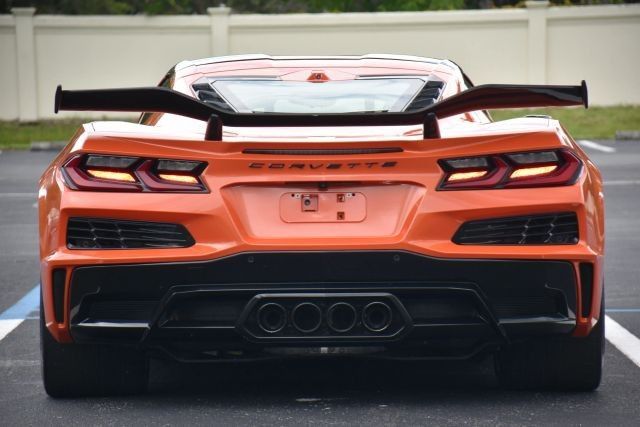 2025 Chevrolet Corvette 2LZ - Photo 10