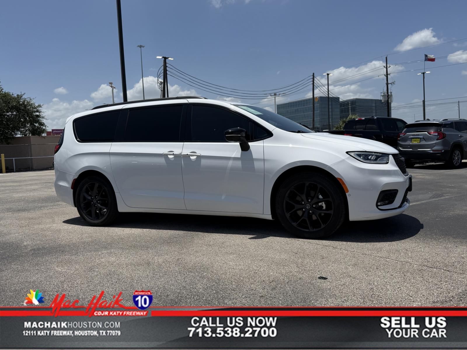 Used 2025 Chrysler Pacifica
