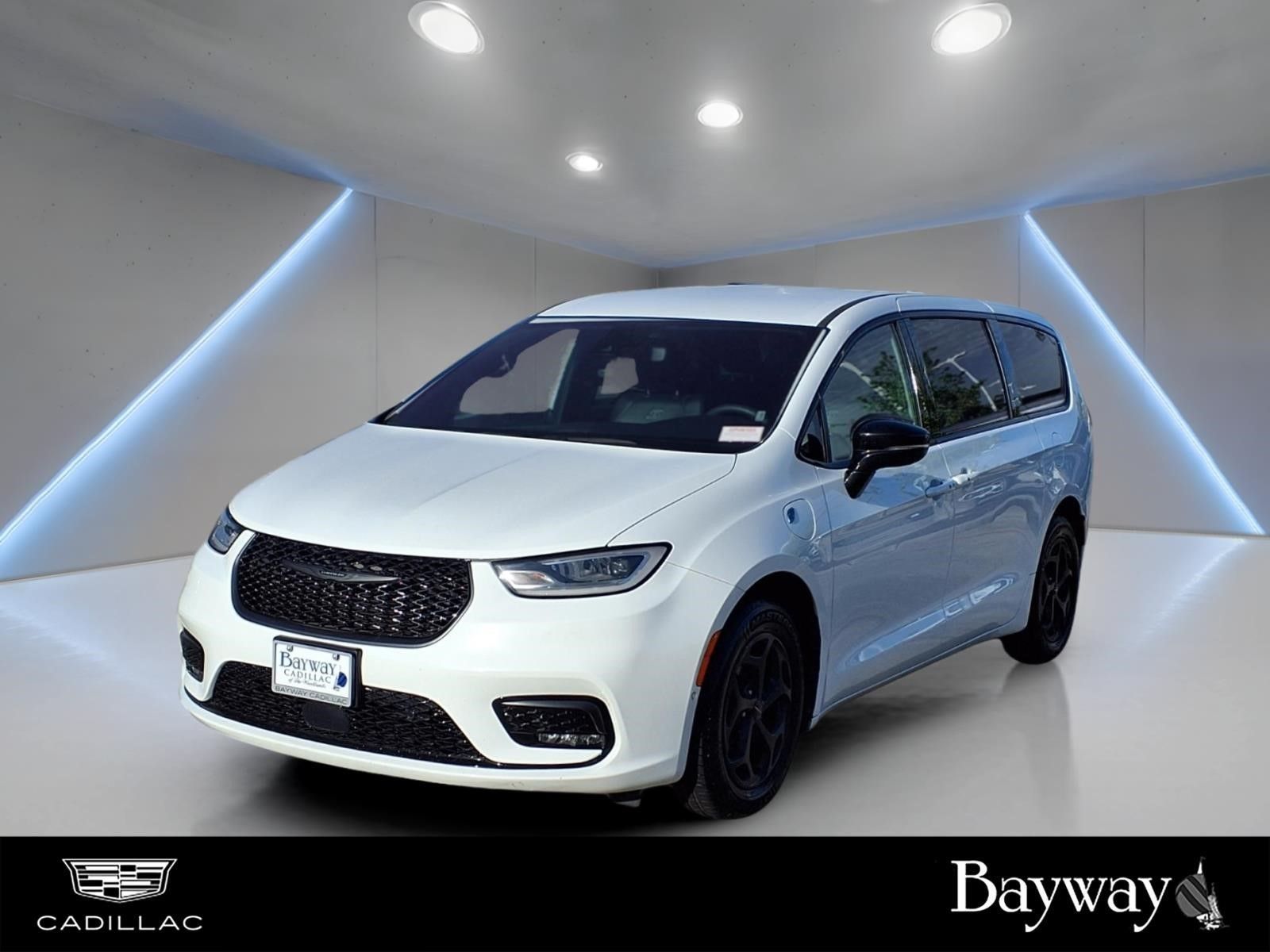 Used 2024 Chrysler Pacifica