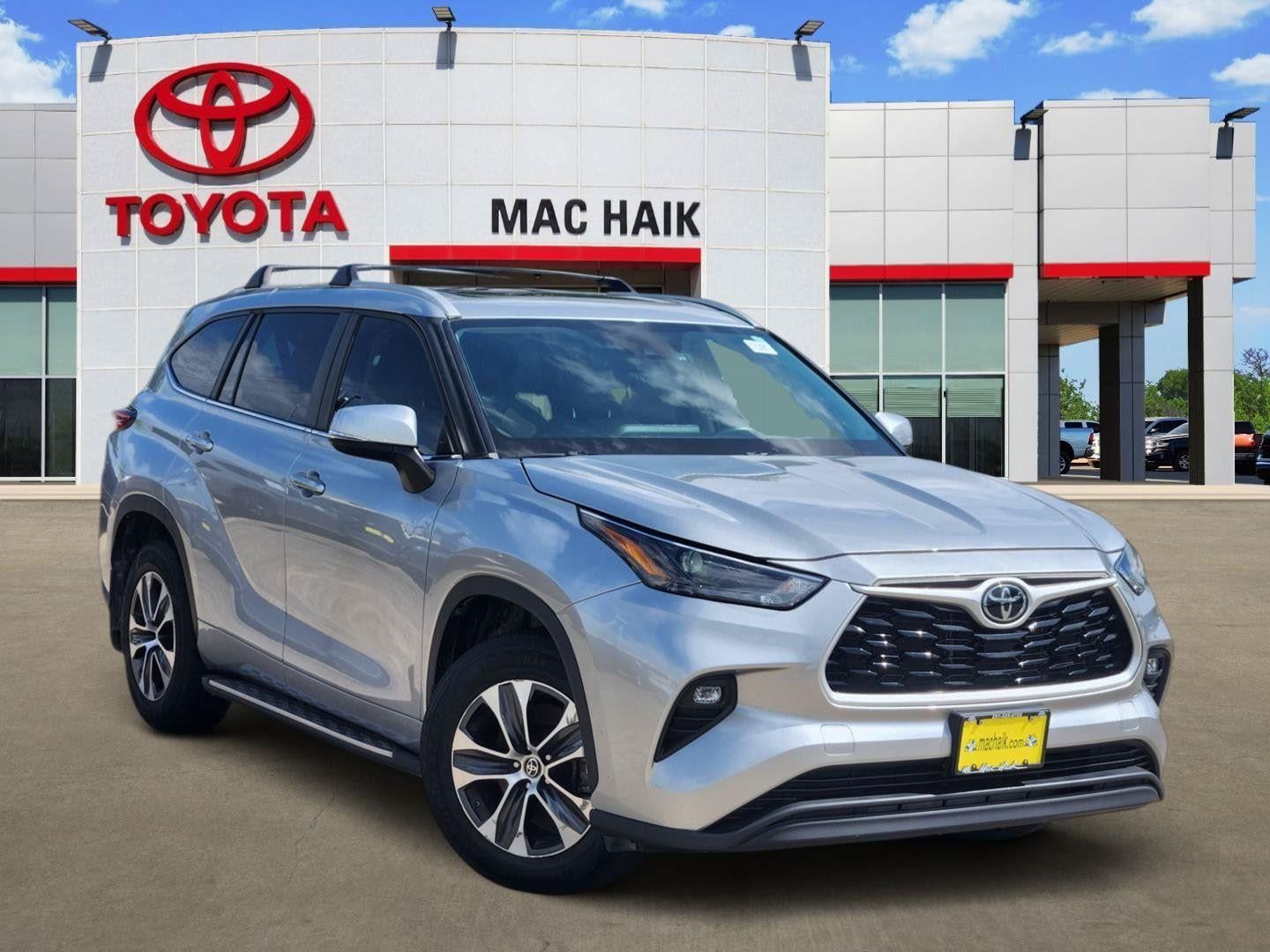 Used 2023 Toyota Highlander