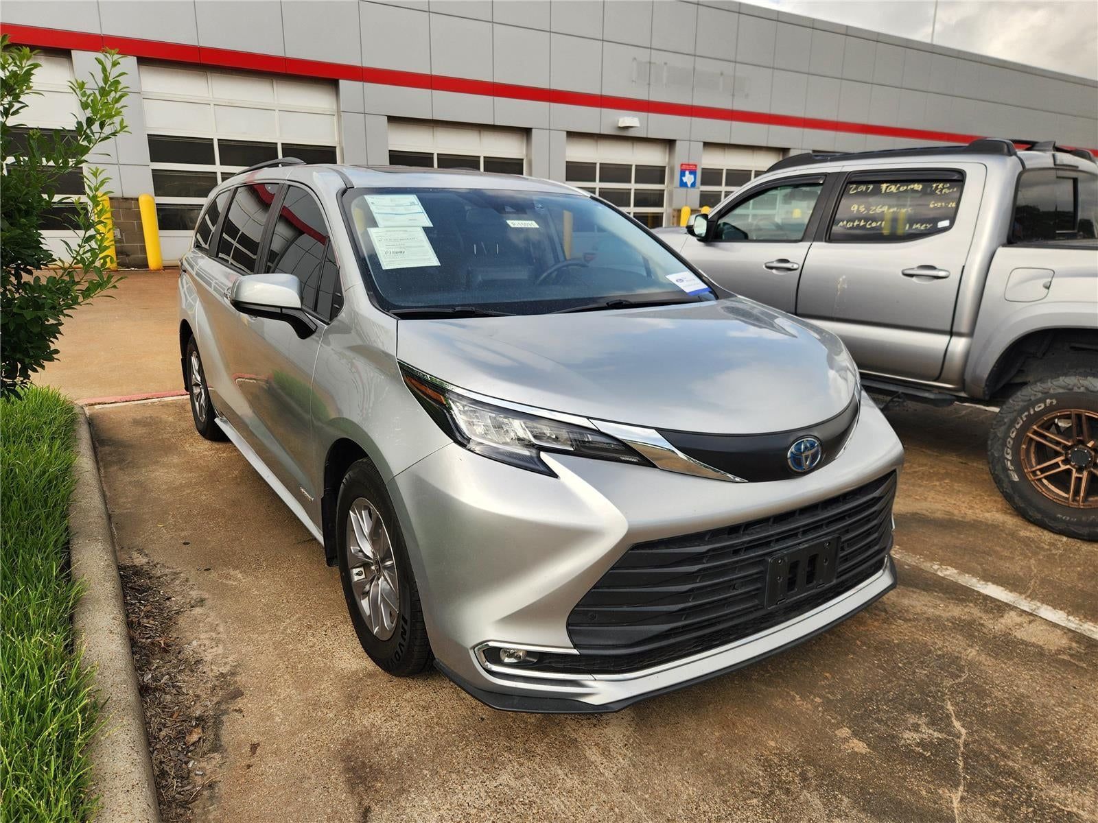 Used 2021 Toyota Sienna