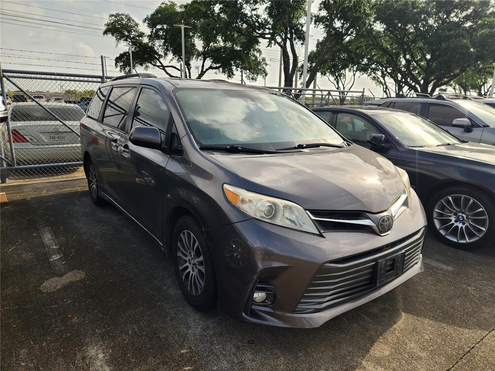 Used 2018 Toyota Sienna