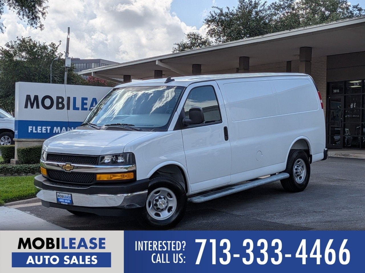 2025 Chevrolet Express 2500 Work Van HD's photo