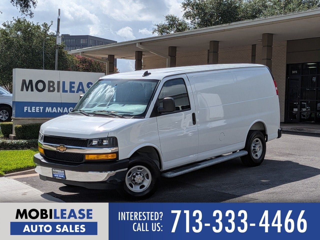 2025 Chevrolet Express 2500 Work Van HD's photo