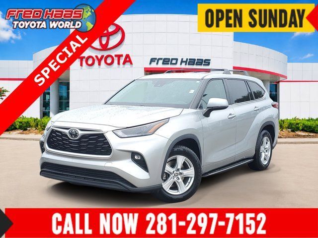Used 2023 Toyota Highlander