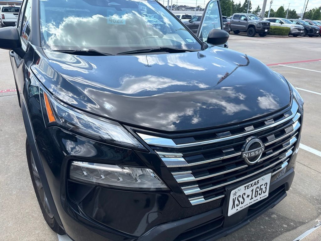 Used 2024 Nissan Rogue