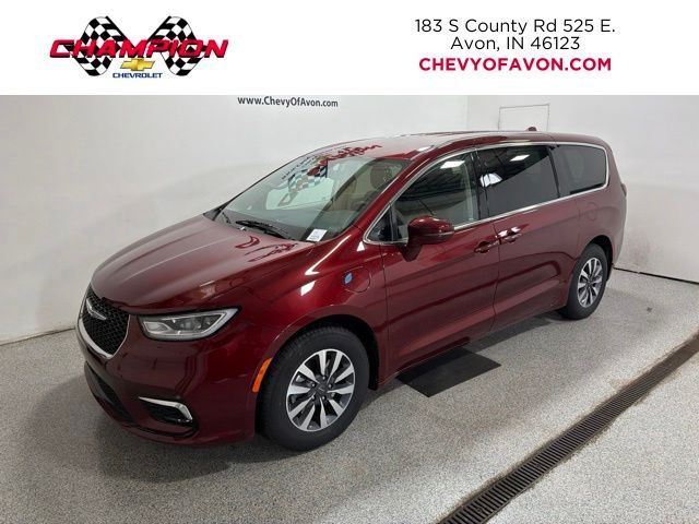 Used 2022 Chrysler Pacifica